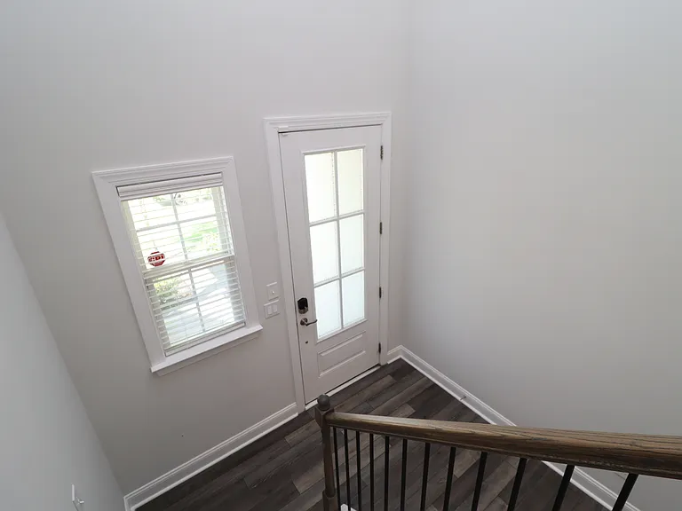 2936 Baronial St — Photo 4