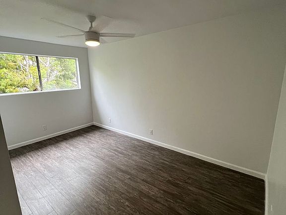 5th image of 333 Vernon Ave APT 14