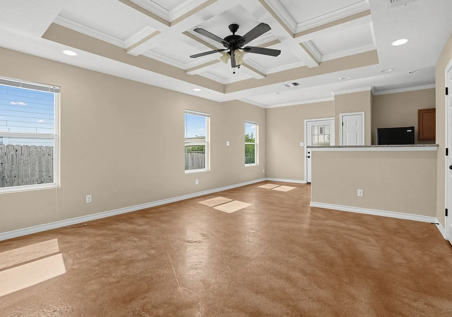 End-Unit 3-Bedroom Townhome in Selma | Private Fenced Yard + Garage! — Photo 4