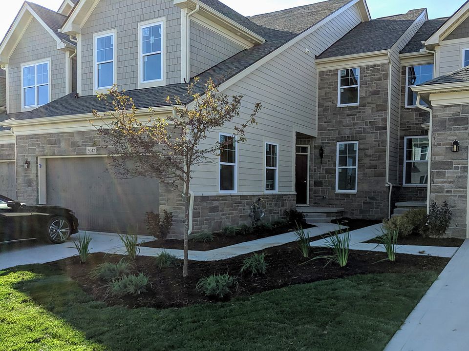 1st image of 3042 N Spurway Dr