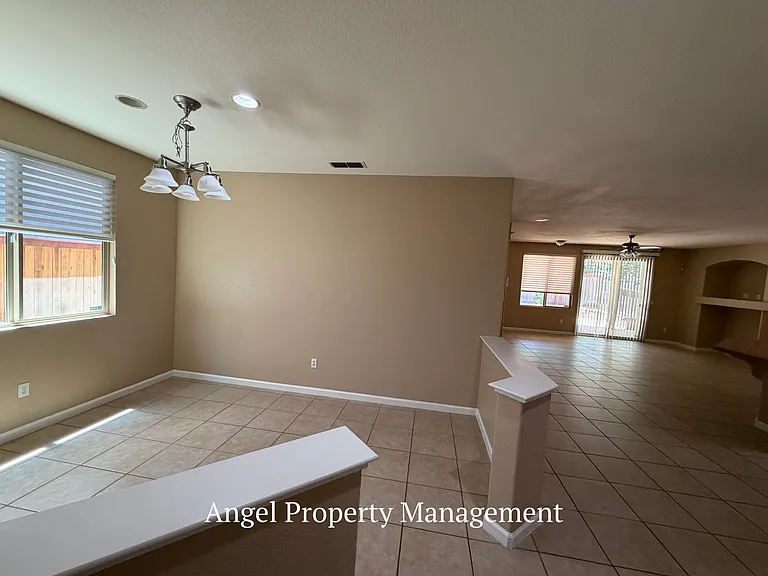 10101 E Taron Dr — Photo 5
