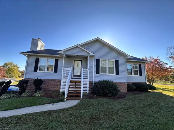 3557 Clingman Rd, Ronda, NC 28670