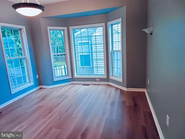15 Varone Dr — Photo 5