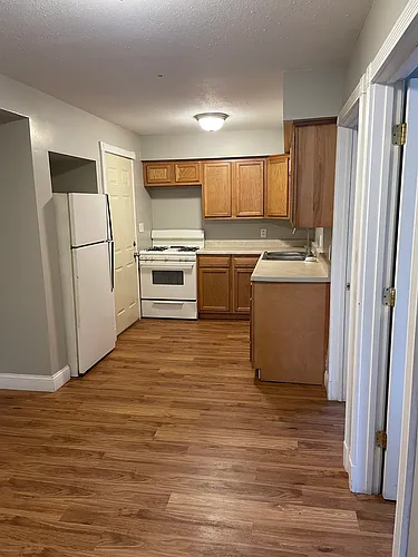 105 1/2 Grand St #2 Photo 1