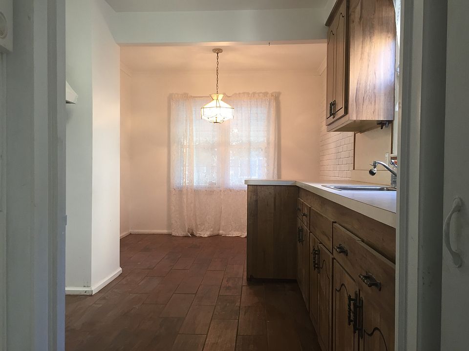 1st image of 2166 White Ave