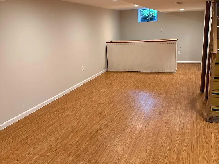 2000 La Grande Ave — Photo 15