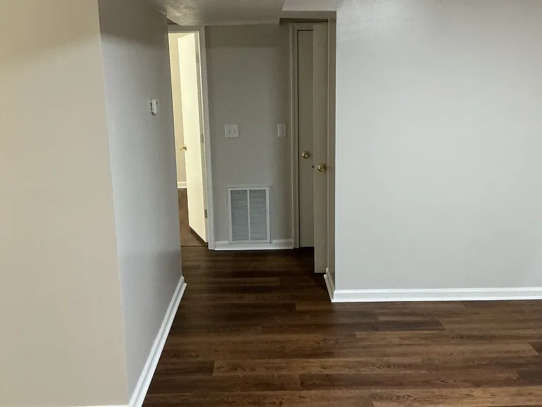 2 BR 1 Bath Apartment — Photo 17