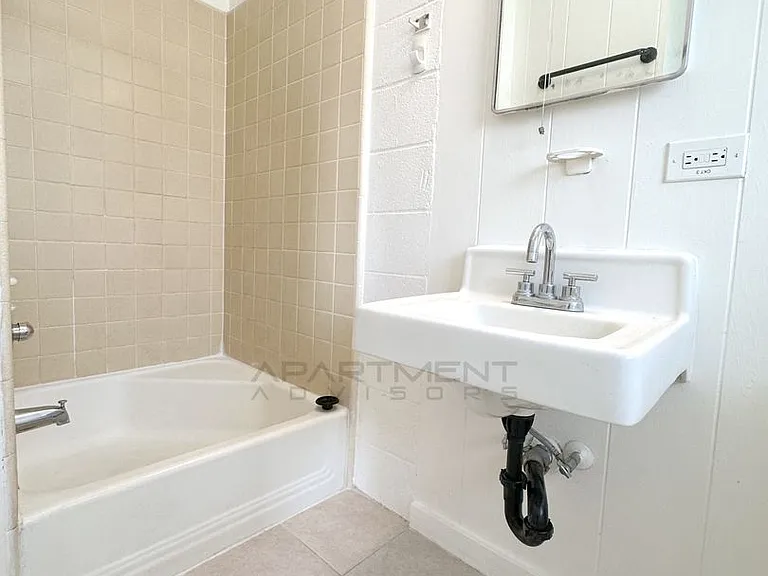 733 Pensacola St — Photo 8