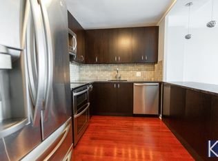 1749 N Wells St APT 221, Chicago, IL 60614