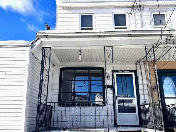 112 N Lemon St, Mount Carmel, PA 17851