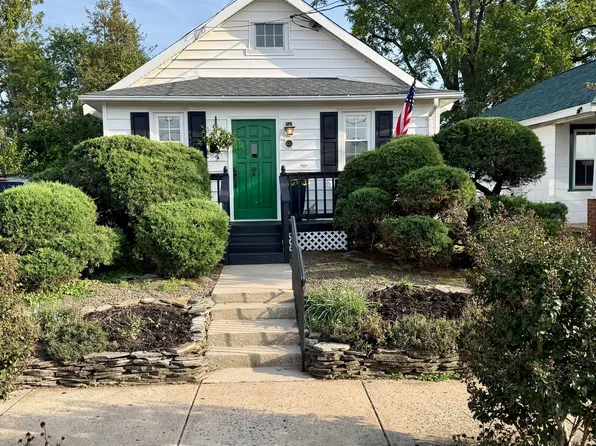 420 Hunter St, Fredericksburg, VA 22401
