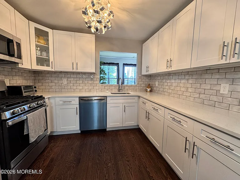 8 Palm Springs Ct — Photo 7