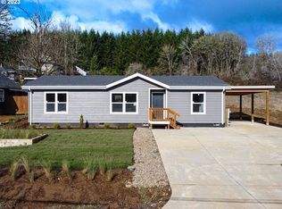 264 NE 4th St, Willamina, OR 97396