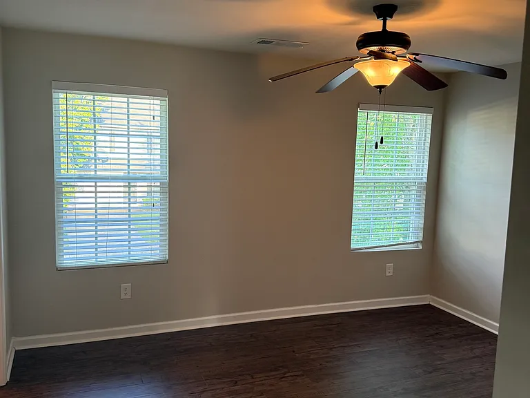 241 Coral Cir — Photo 23