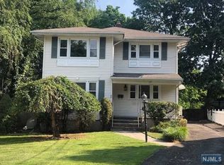 66 Leone Ct #1, Ridgewood, NJ 07450
