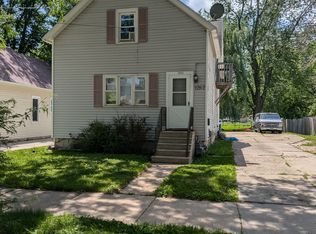 1262 Lawe St, Green Bay, WI 54301