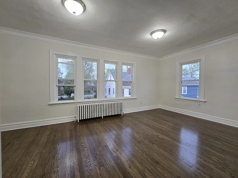 10 Lawndale St #2 — Photo 10