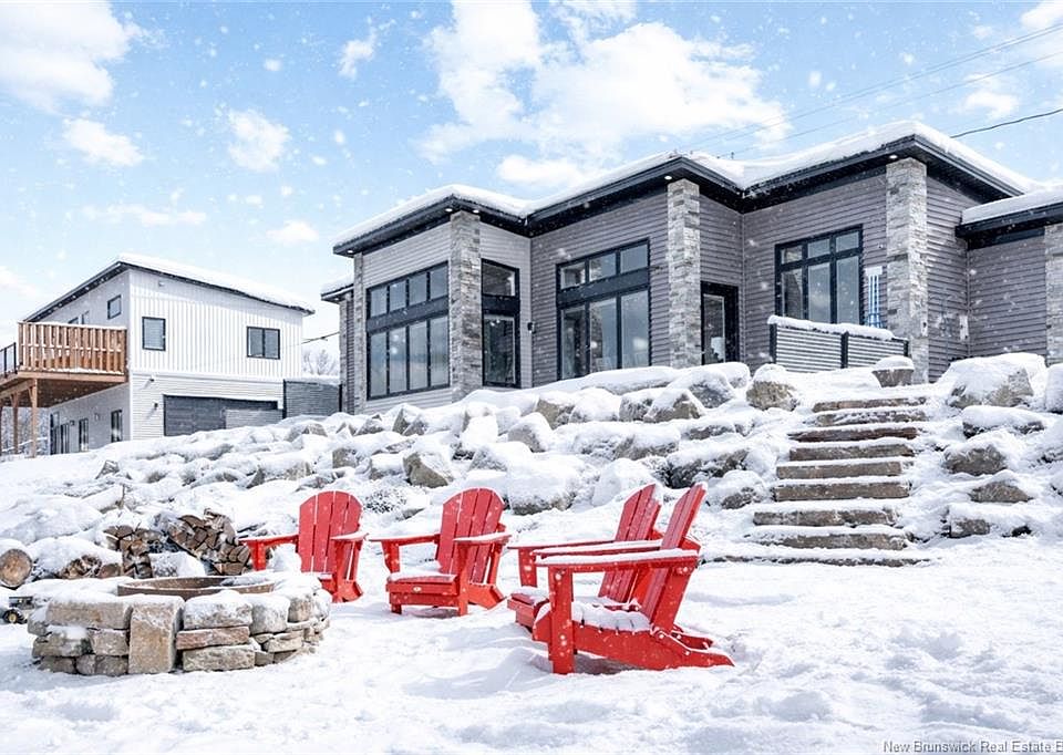 1st image of 17 River St