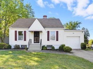 375 Hillside Rd, Independence, OH 44131