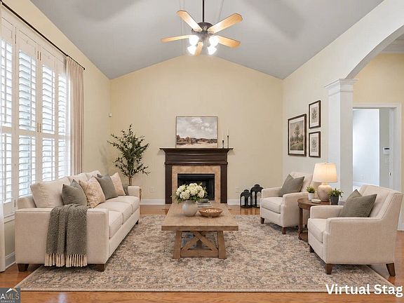 2nd image of 502 Mount Park Dr