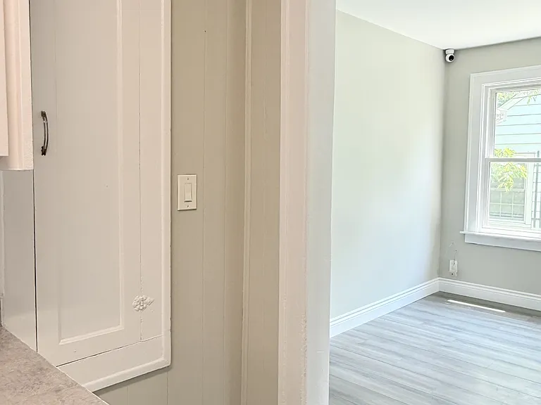 1658 Marentette Ave #1660 — Photo 9