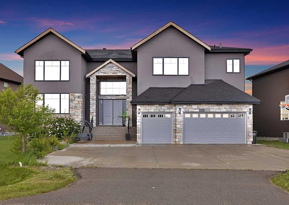 1st image of 126 NW Cambridge Park Way