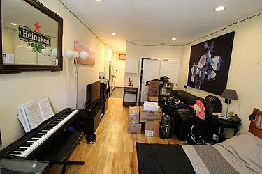 Rented by Mossanen Group