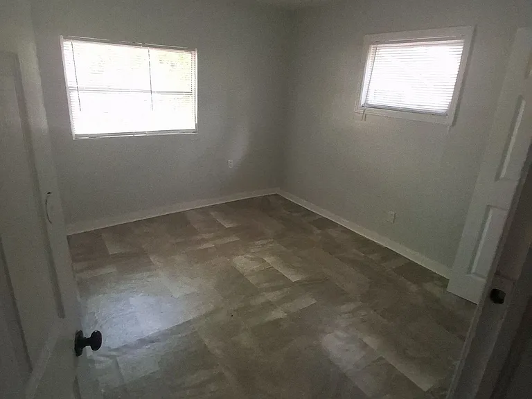 4274 Lynda St — Photo 9