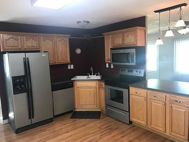 2nd image of 2925 Lucas Way