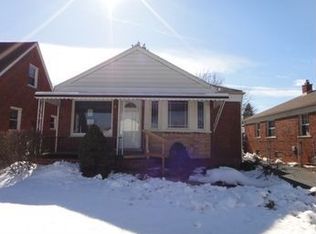 15237 Warwick Ave, Allen Park, MI 48101