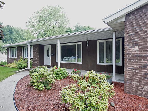 3rd image of 6311 Ormada Dr