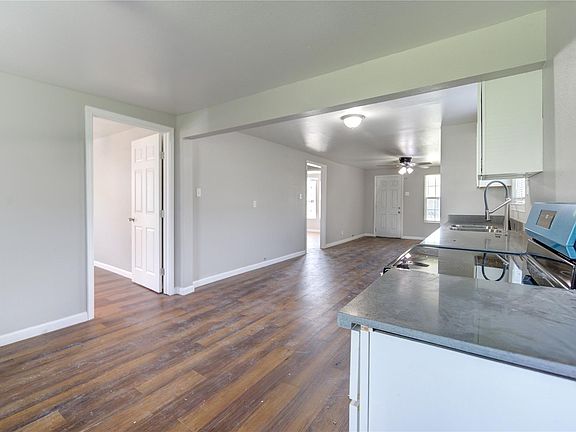 4th image of 7957 Ritz St