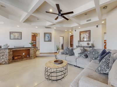 2222 Henry Rd SW, Albuquerque, NM, 87105