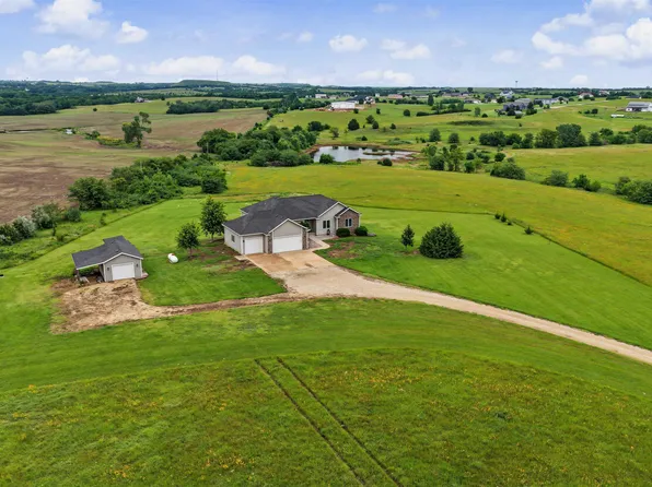5000 N Streckfus Trl, Salina, KS 67401