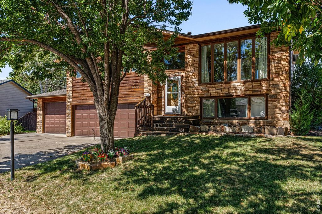 1465 Melissa Dr