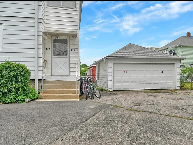 110 Cypress St — Photo 15