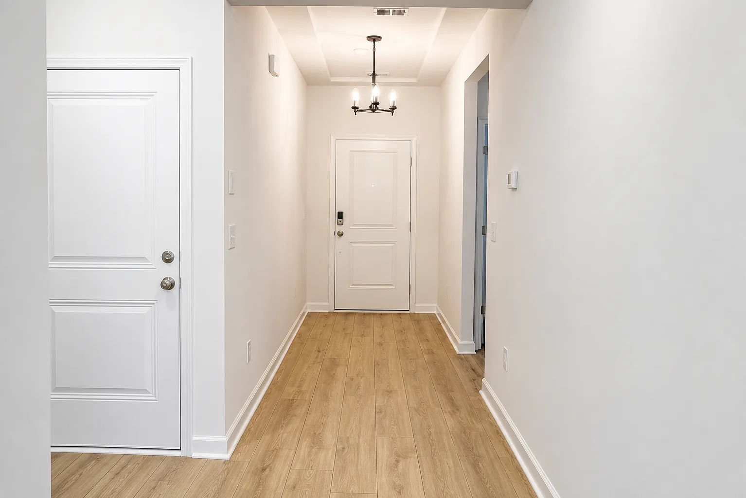 3 bed, 1671 sqft, $2,600 — Photo 4