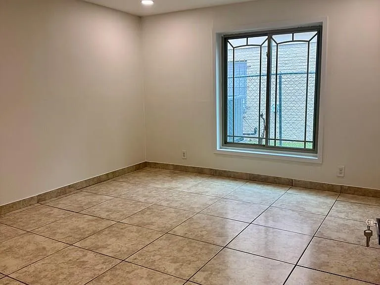 35 Calle Cenizo — Photo 31