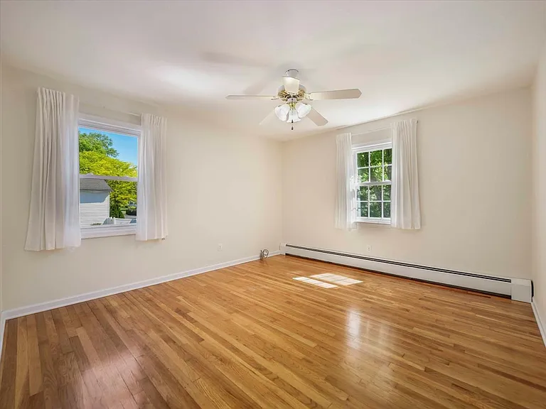 5 Dorchester Ave — Photo 14