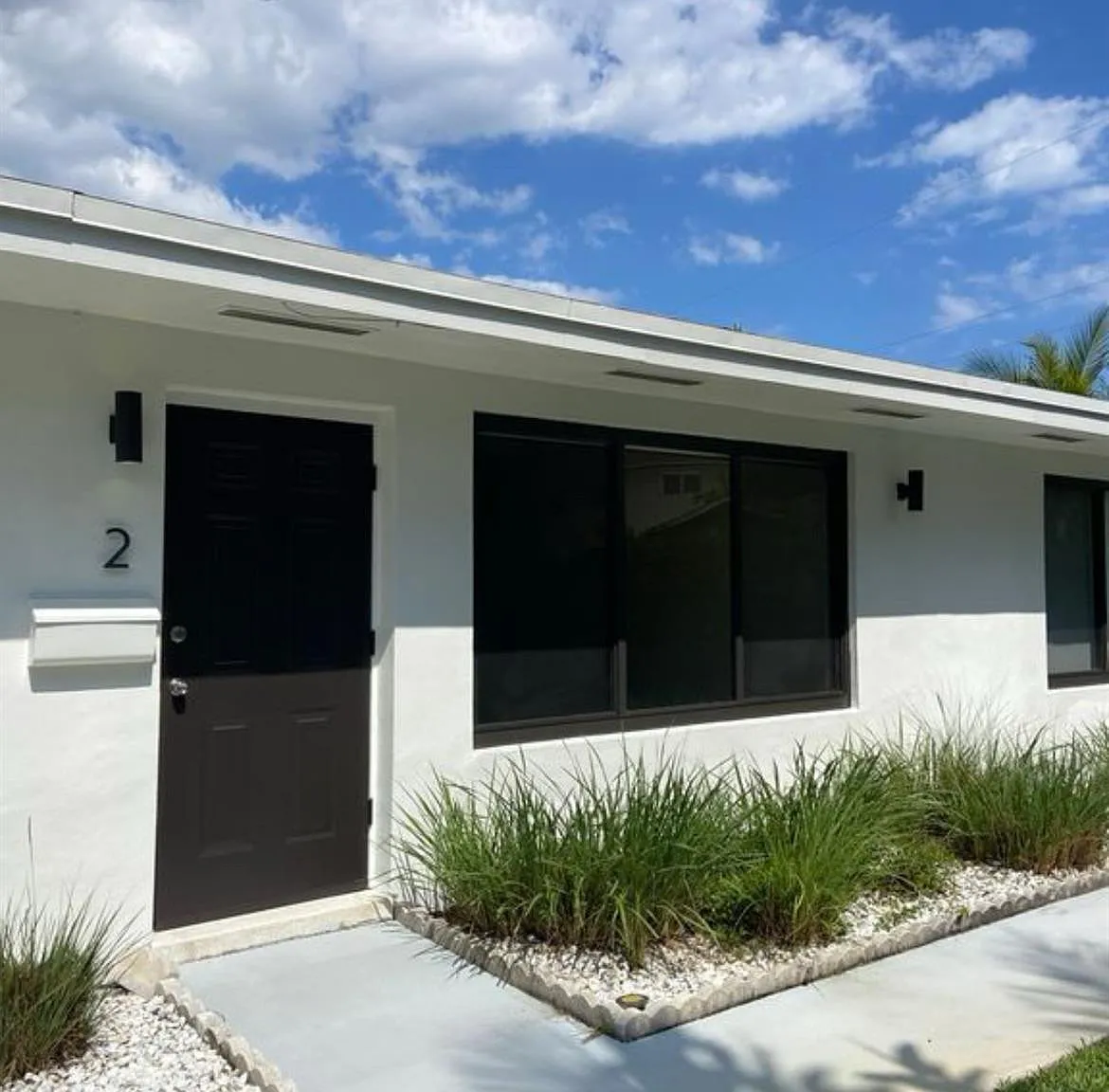 Studio, 1.0 bath, 700 sqft, $1,750 — Photo 1