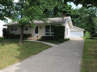 1753 Kentfield St SW, Wyoming, MI 49519