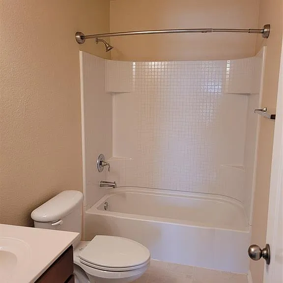 324 Chisholm Trl — Photo 10