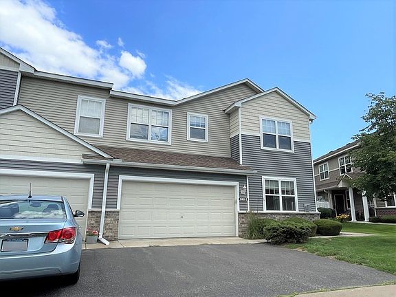 2nd image of 15618 Emerald Dr N