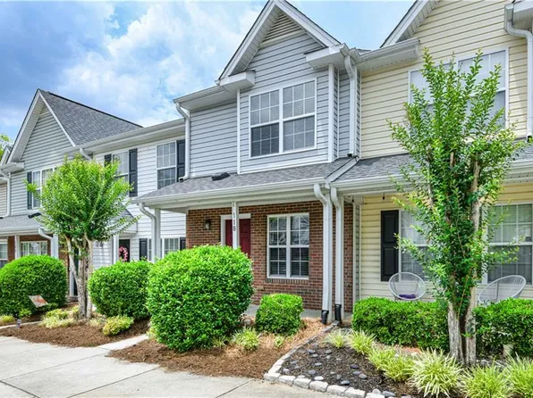 118 Malamute Ln, Greensboro, NC 27407