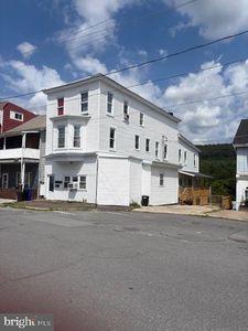 157 W Ridge St, Lansford, PA, 18232