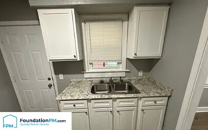 2100 Worthington Cir — Photo 6