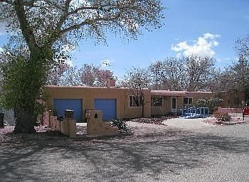 2nd image of 1868 Wildwood Ln SW