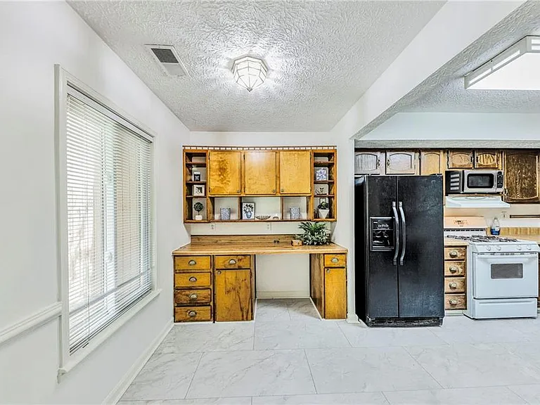 878 Lake Hollow Blvd SW — Photo 5