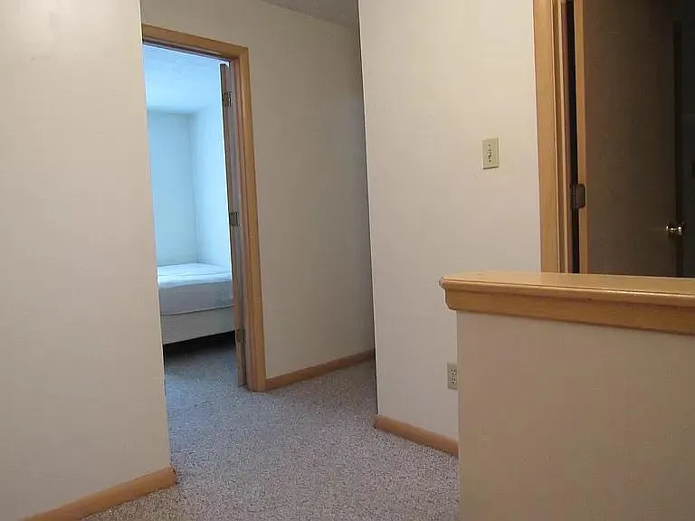 465 Wilson Ave #3 — Photo 6