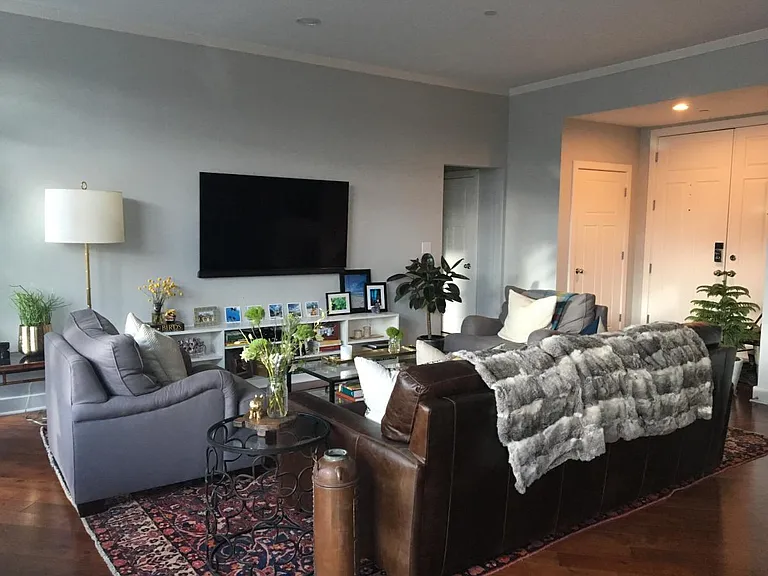 324 E Main St #306 — Photo 1